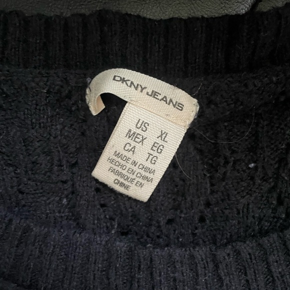 DKNY knit sweater - Picture 2 of 2